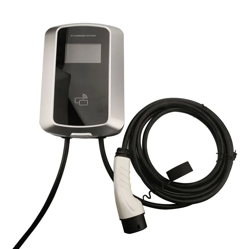 3 point de remplissage fixé au mur de la station de charge de l'affichage d'écran d'affichage à cristaux liquides de phase EV 7kw EV